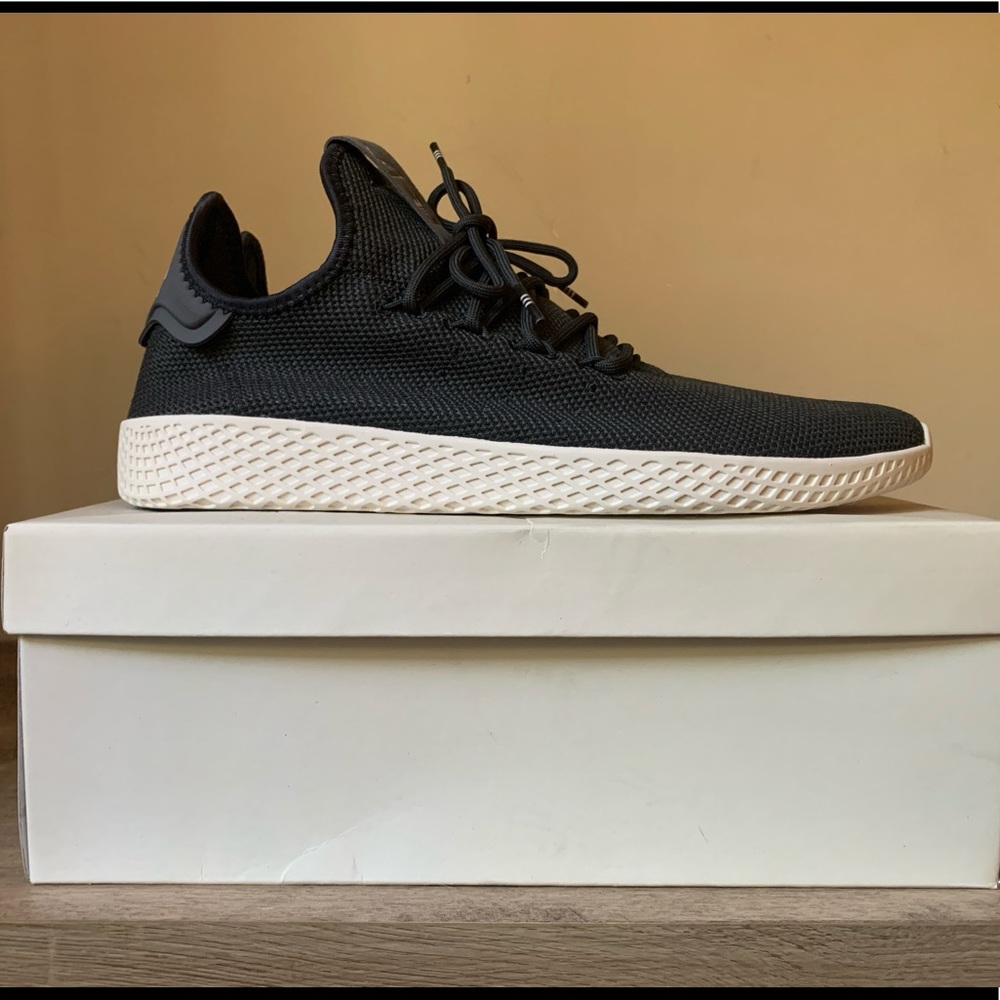 Adidas PW Tennis HU-Pharrell Williams size 11